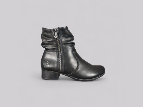 Skórzane botki damskie RIEKER 78656-00