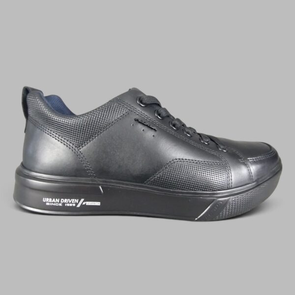 Skórzane półbuty męskie Pegada 111902-07 z boku z napisami Urban Driven na podeszwie